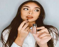 Salinas promotes various brands including Natura Mexico through her Instagram Salinas promotes various brands including Natura Mexico through her Instagram.